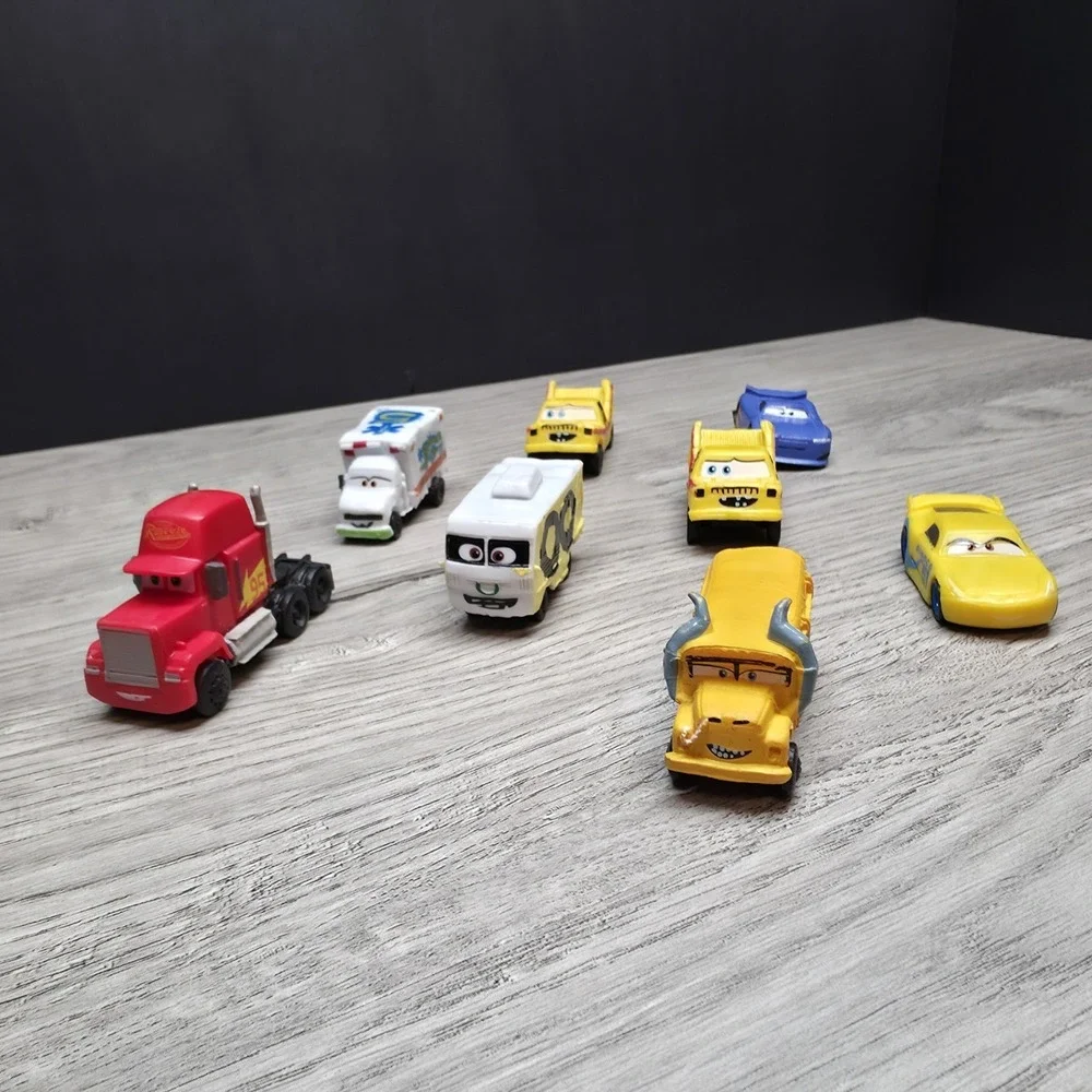 Disney Pixar Cars Thunder Hollow Demolition Derby Mac, Taco,+More - Cake Toppers